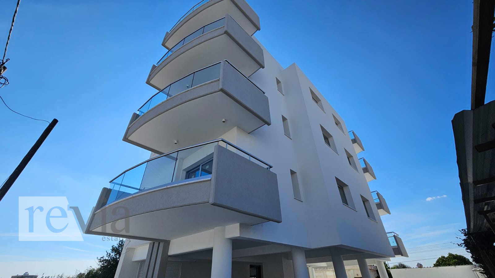 1376826 – Residential Building For rent, Kato Polemidia, 507 sq.m., €9.900