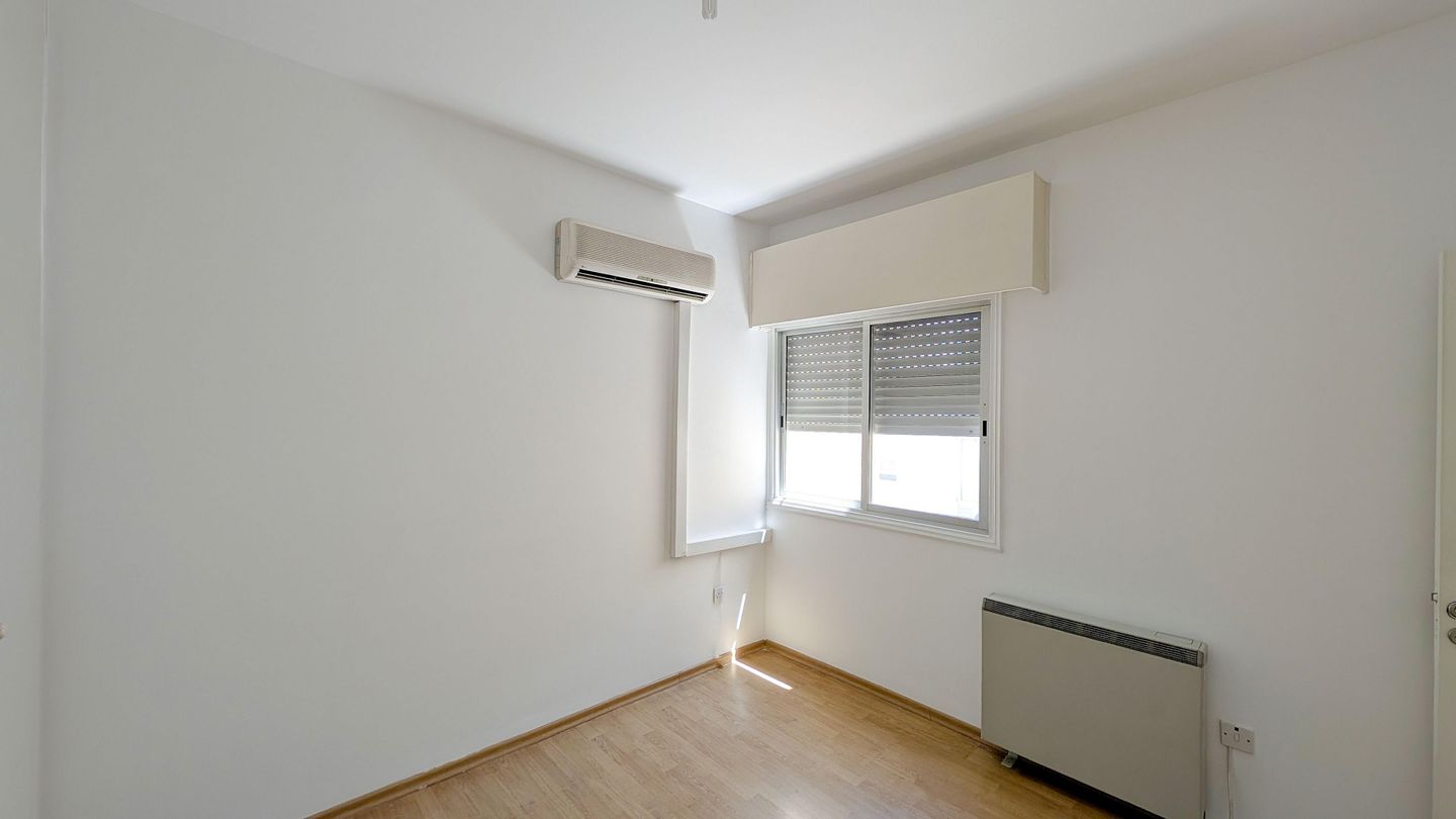 Three Bedroom Apartment in Agioi Omologites, Nicosia – id S31085