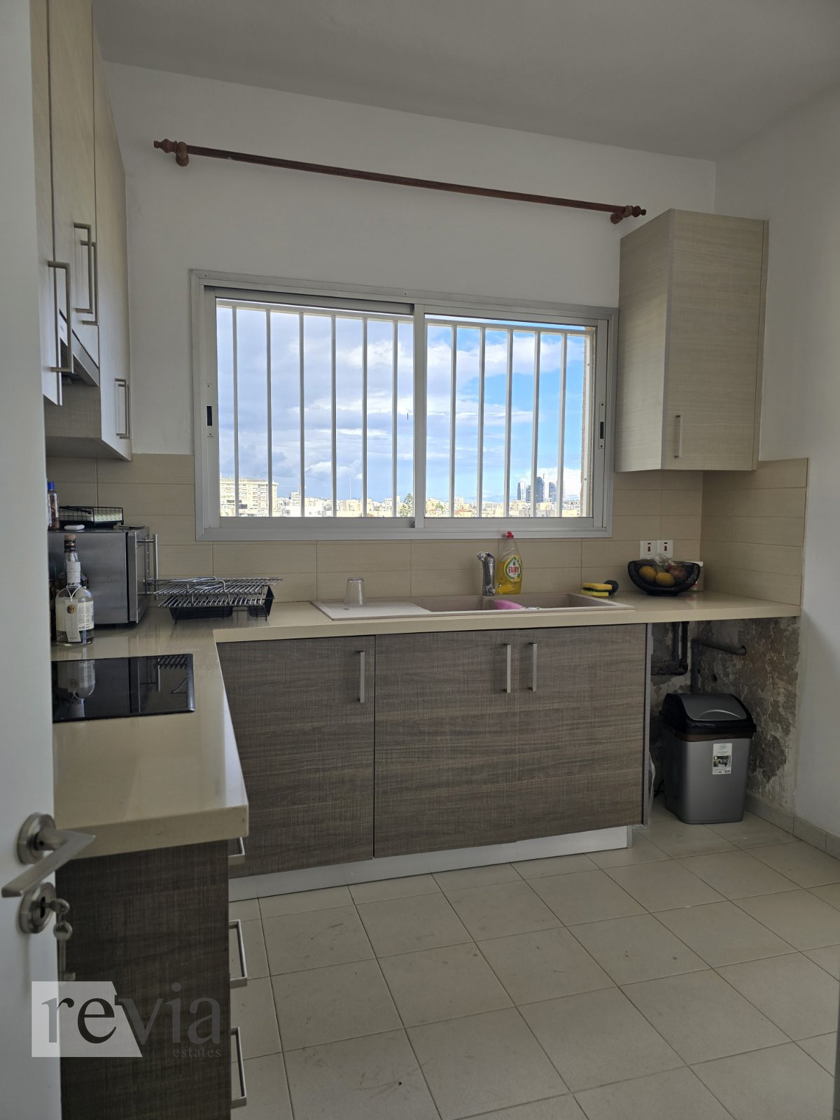 1271668 – Office For rent, Limassol City, 14 sq.m., €580