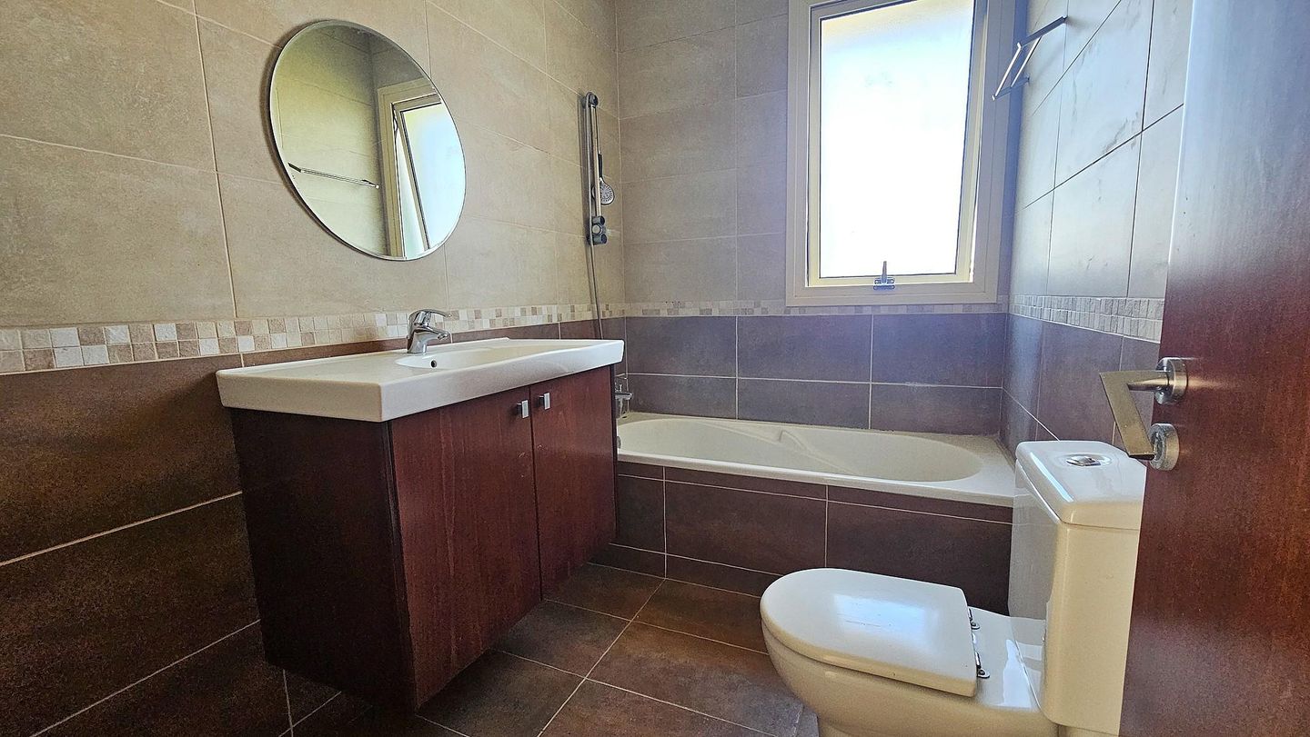 Modern 2-Bedroom Apartment, Agios Tychon, Limassol – id S45888