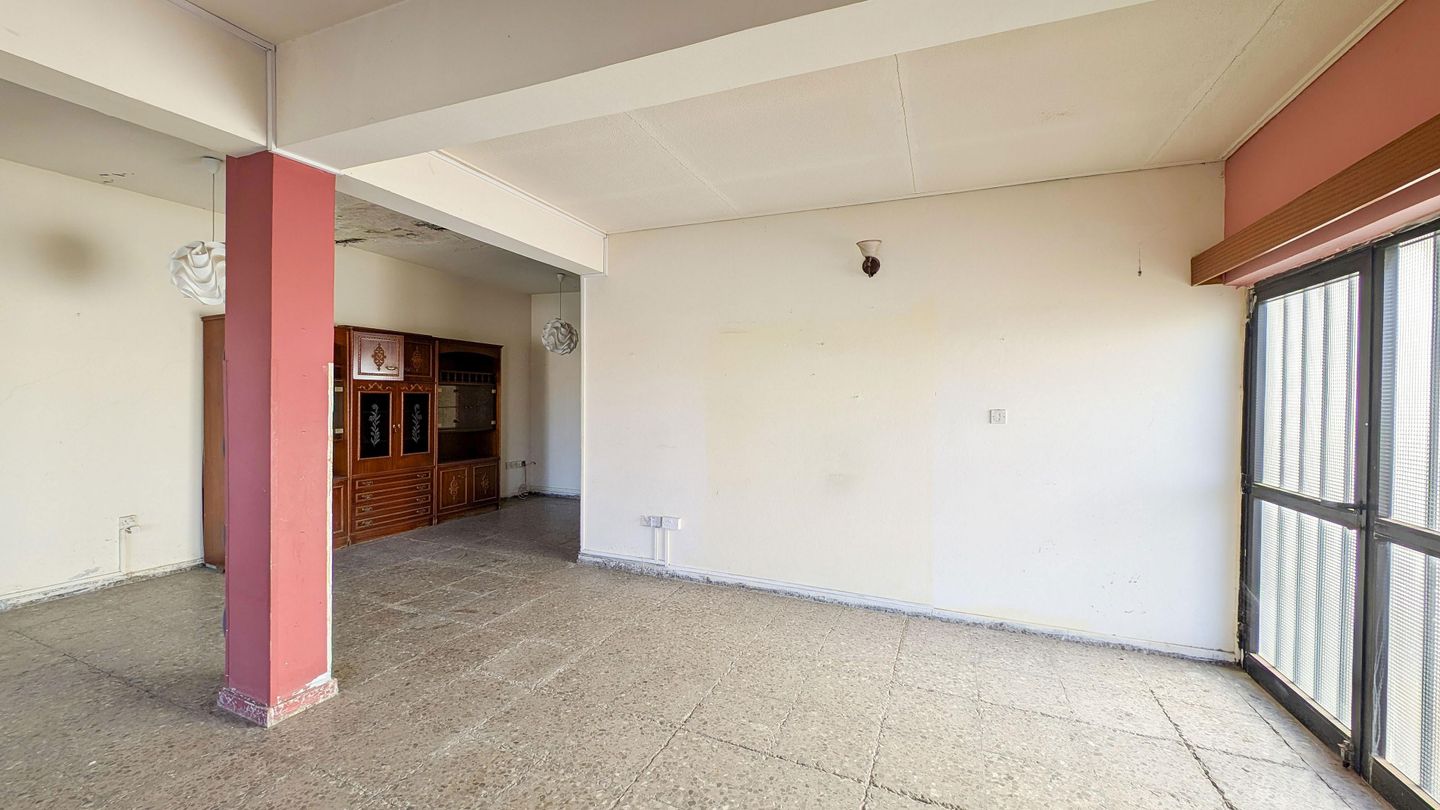 Ground Floor House with basement in Lakatamia, Nicosia – id S3742