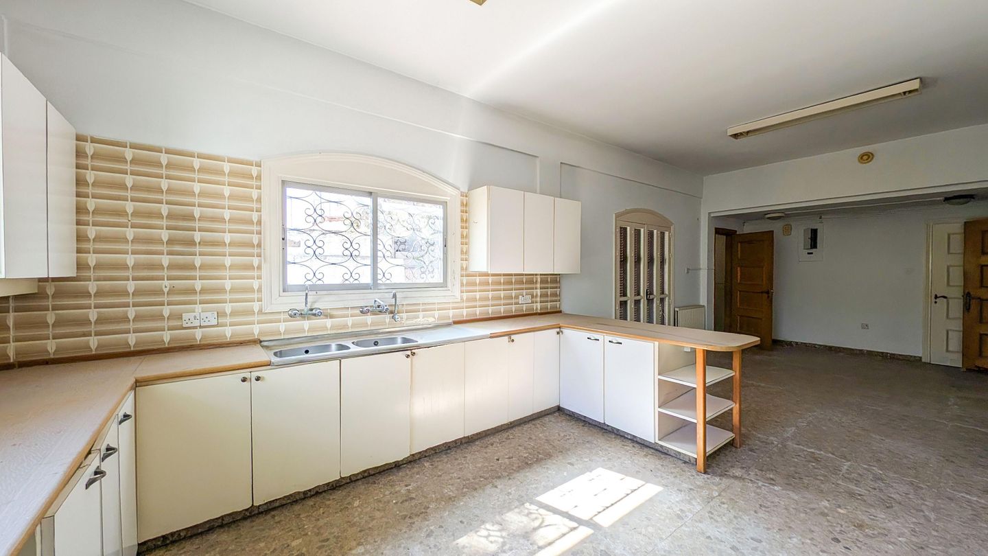 Two-storey detached residence in Agios Andreas quarter, Nicosia – id S46007
