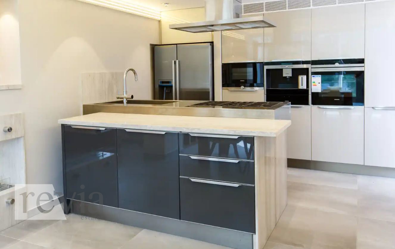 f55af3e564fa452eb5be5533939b59ae 1407415 – Apartment For sale, Germasogeia, 125 sq.m., €850.000
