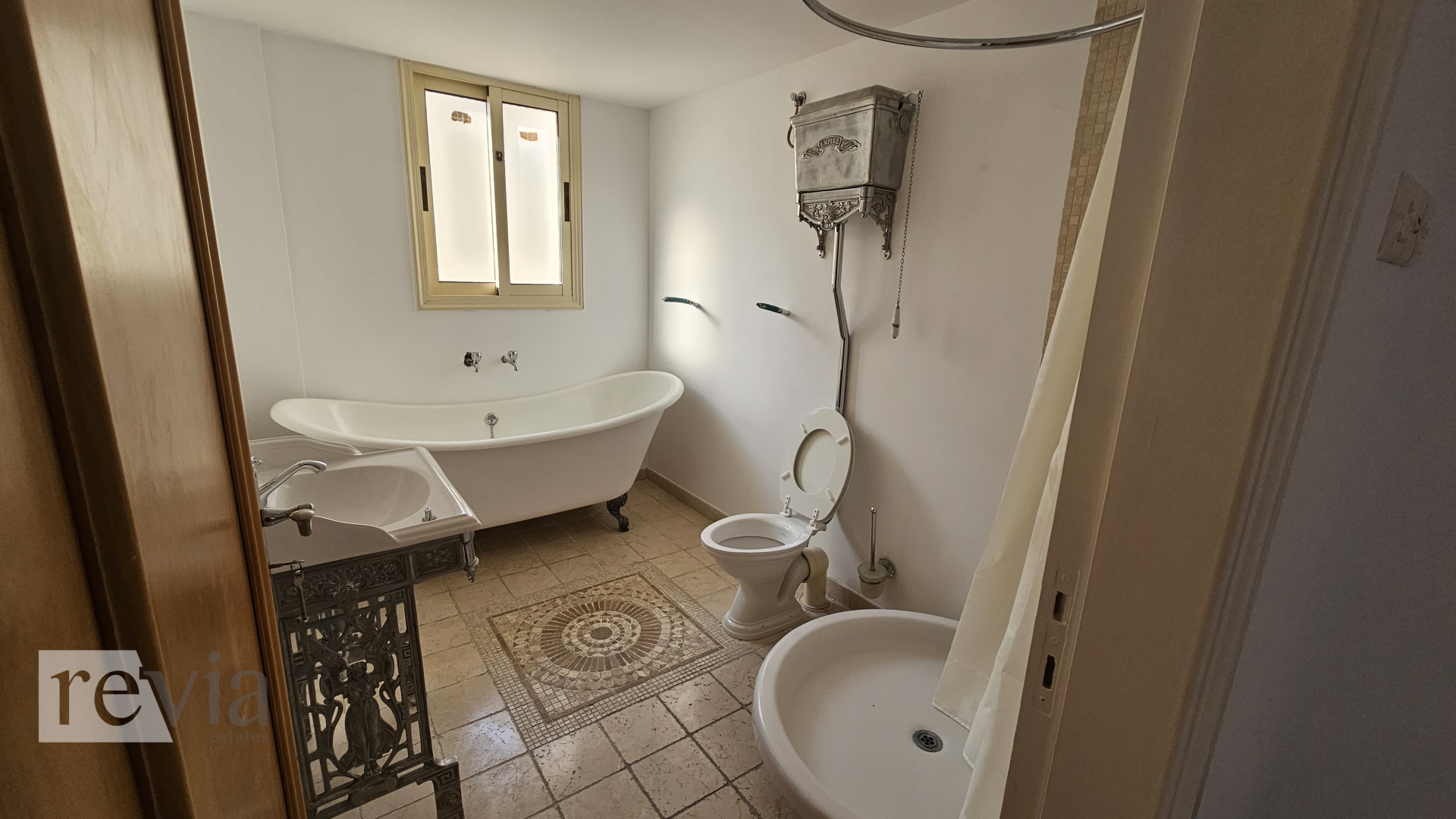 565071 – Villa For sale, Ypsonas, 208 sq.m., €520.000