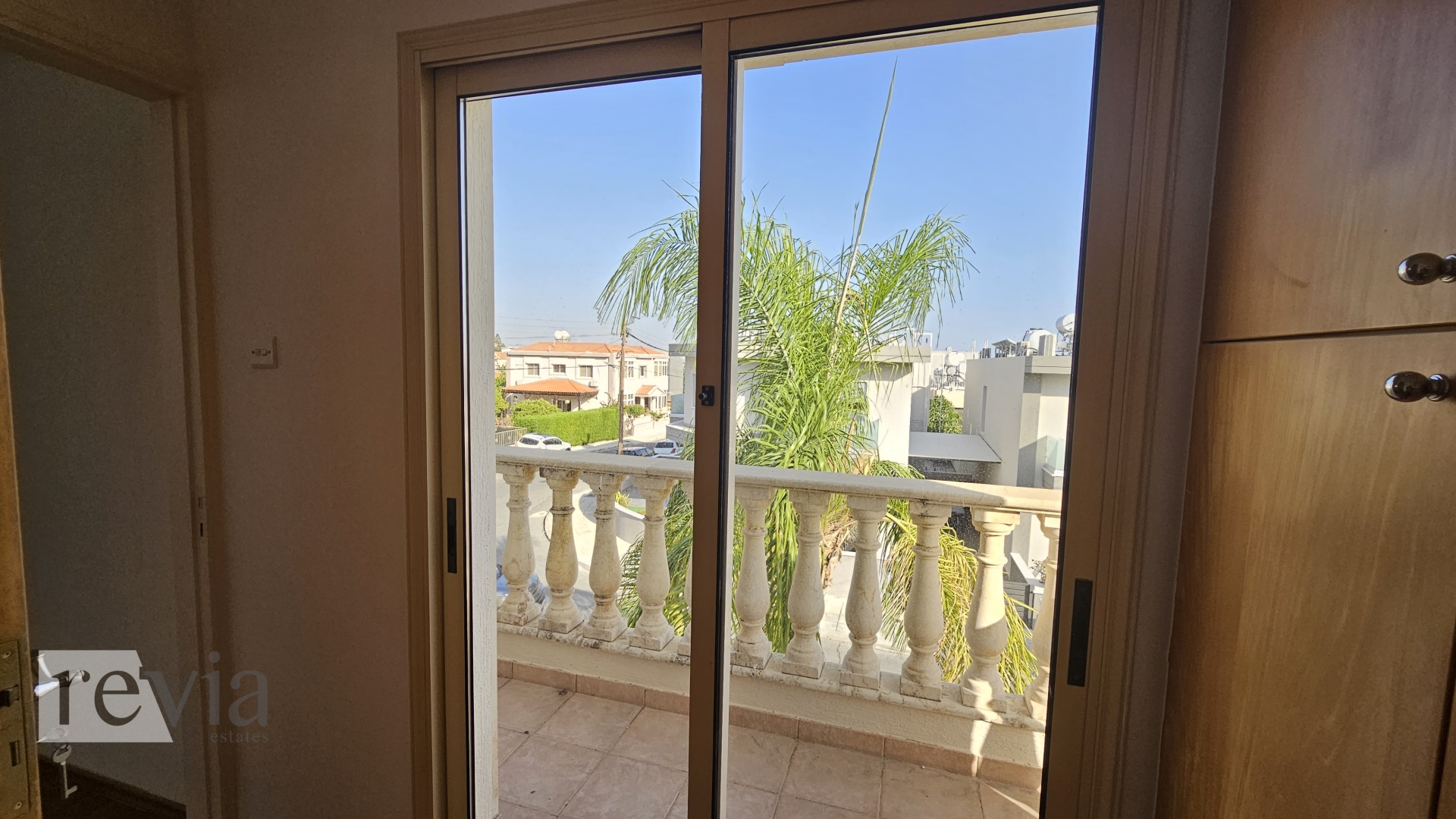565071 – Villa For sale, Ypsonas, 208 sq.m., €520.000