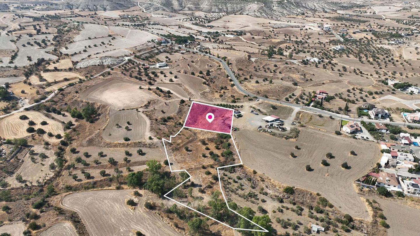 Share of a residential field in Analiontas, Nicosia – id S40094