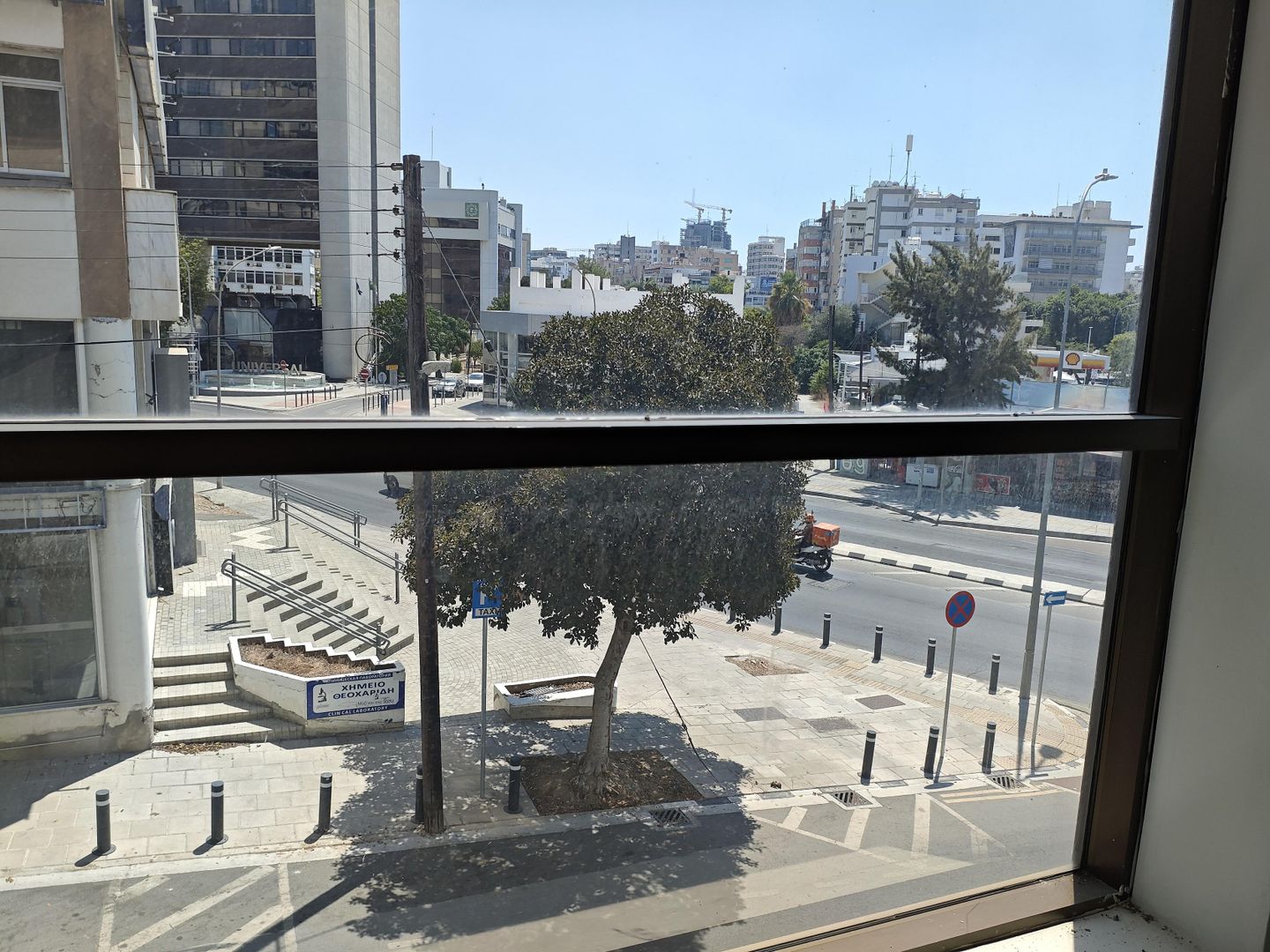 Mixed Use Commercial building in Trypiotis, Nicosia – id S44959
