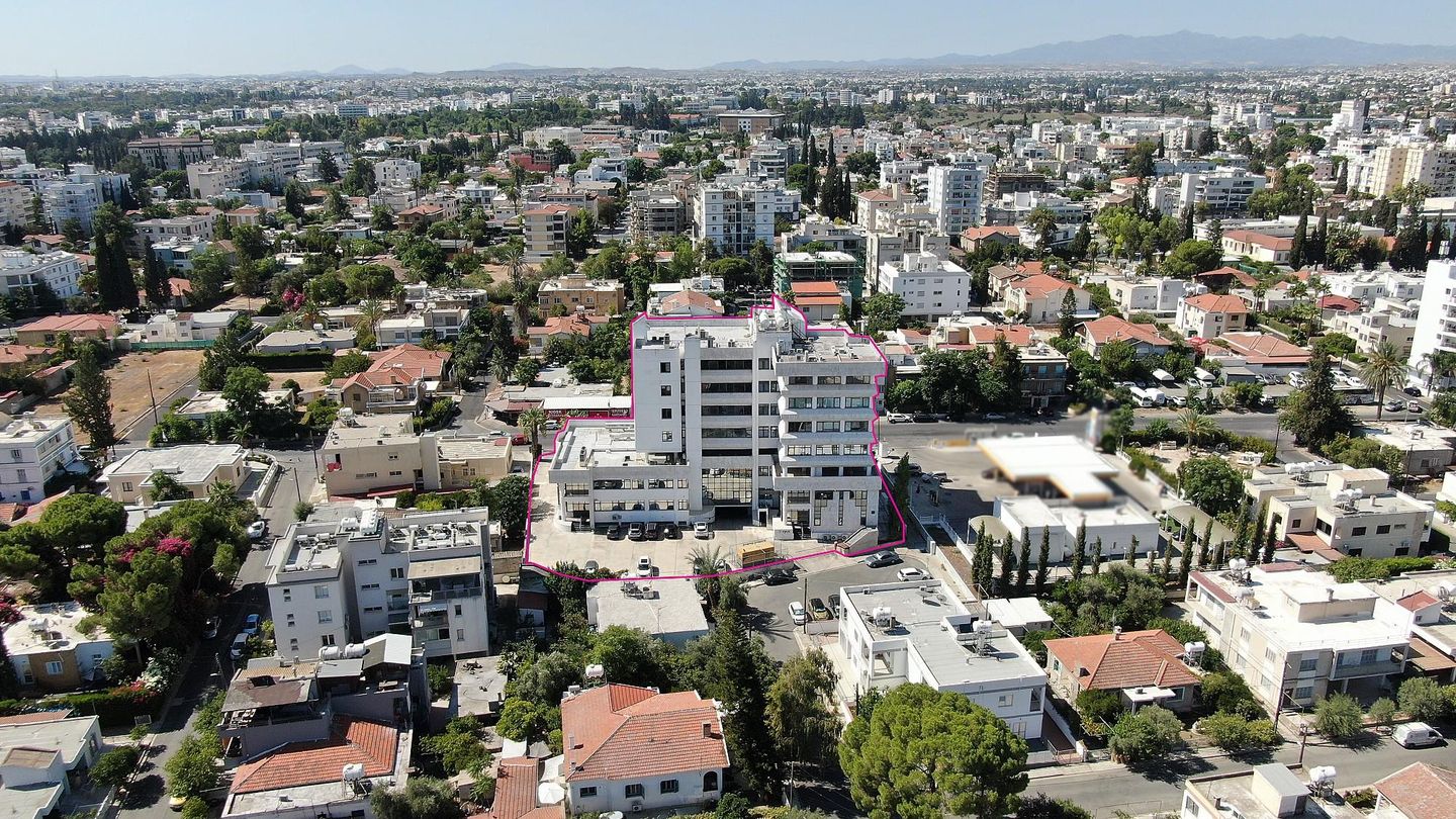 Investment Opportunity in a commercial building in Agios Dometios, Nicosia – id S45508