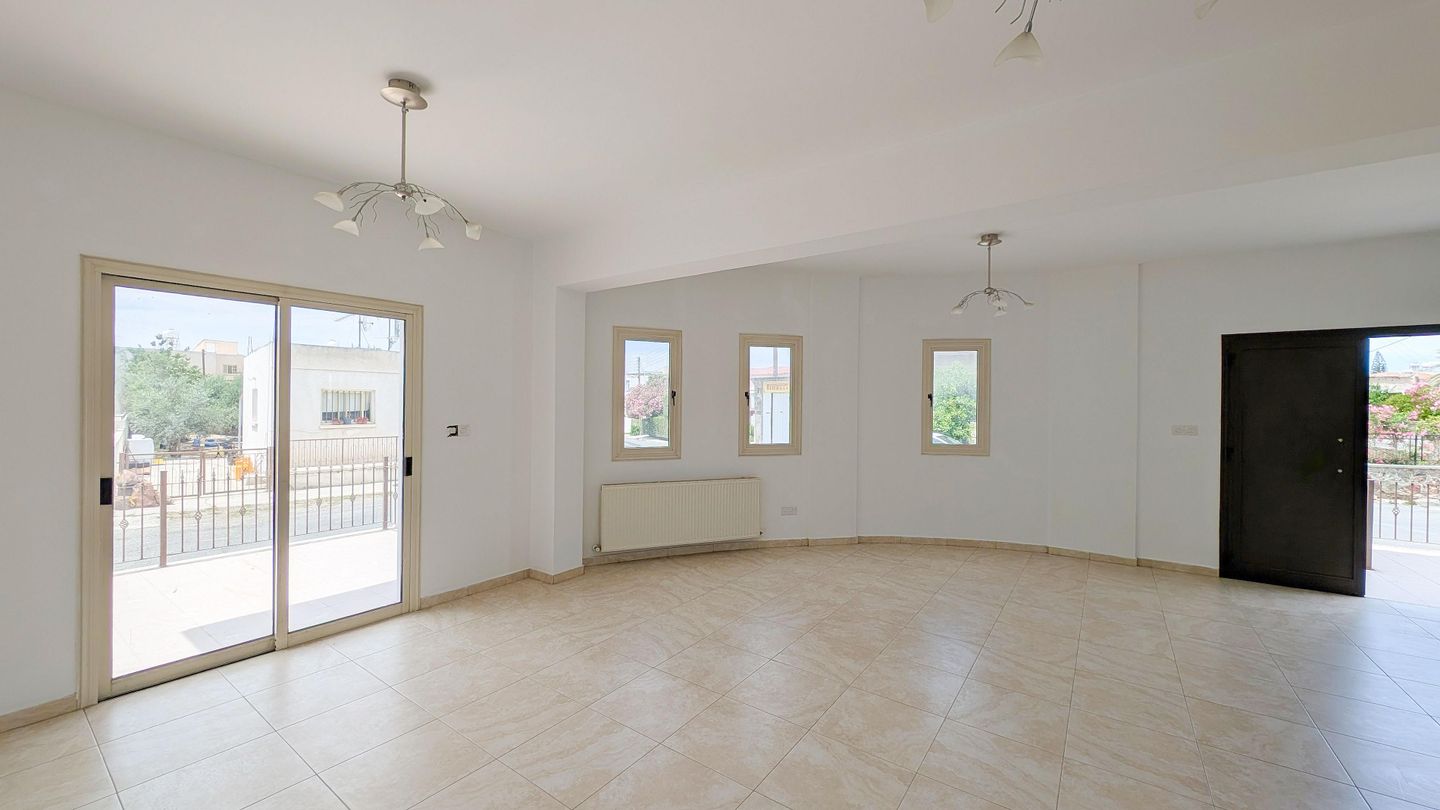 Three-Bedroom House in Apostolos Loukas Quarter, Aradippou, Larnaca – id S32325
