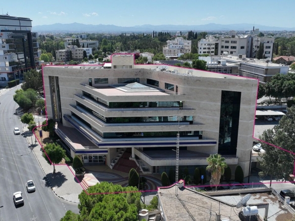 Commercial Building in Agioi Omologites, Nicosia – id S44886