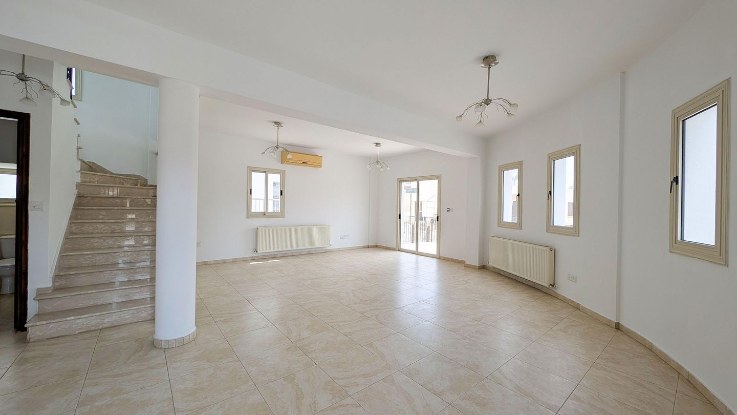 Three-Bedroom House in Apostolos Loukas Quarter, Aradippou, Larnaca – id S32325