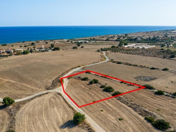 Touristic field in Maroni, Larnaca – id R6705