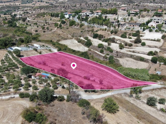 Mixed Zone Field, Agios Amvrosios, Limassol – id S45237