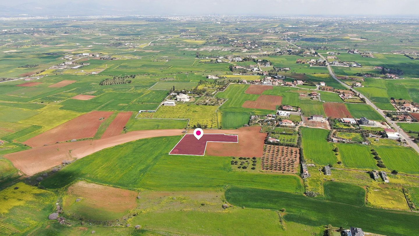 Residential field in Agioi Trimithias, Nicosia – id S45255
