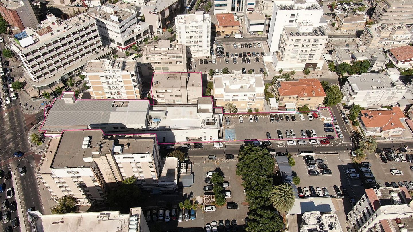 Mixed Use Commercial building in Trypiotis, Nicosia – id S44959