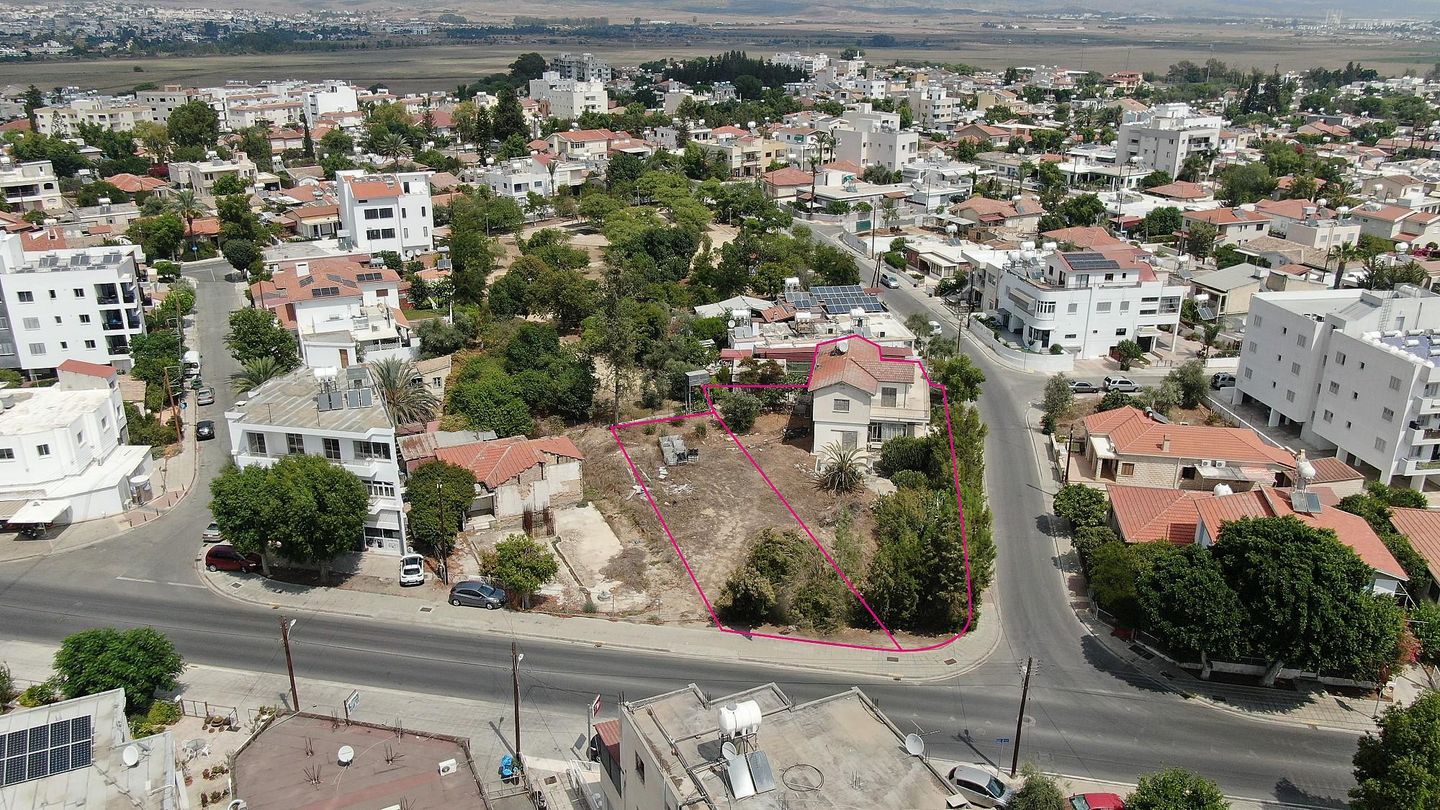 Two commercial  plots in Kaimakli, Nicosia. – id S44947