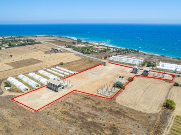 Incomplete residential complex in Maroni, Larnaca – id R9716