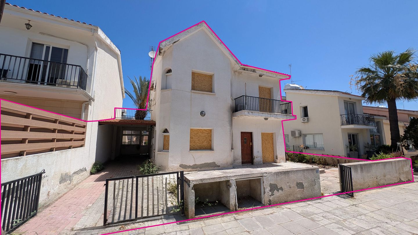 Detached Four-Bedroom Renovation Project in Egkomi, Nicosia – id S3493