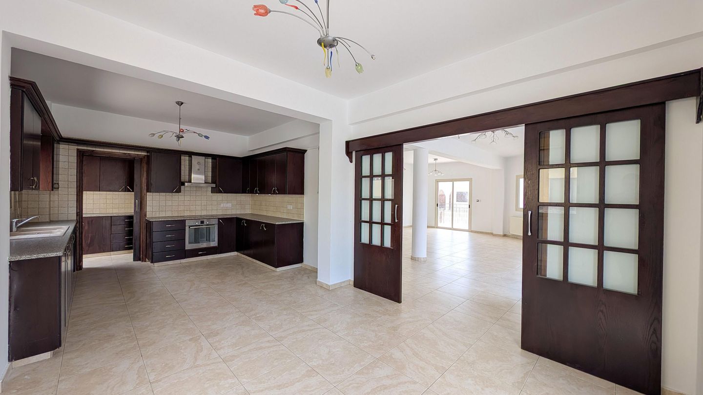 Three-Bedroom House in Apostolos Loukas Quarter, Aradippou, Larnaca – id S32325