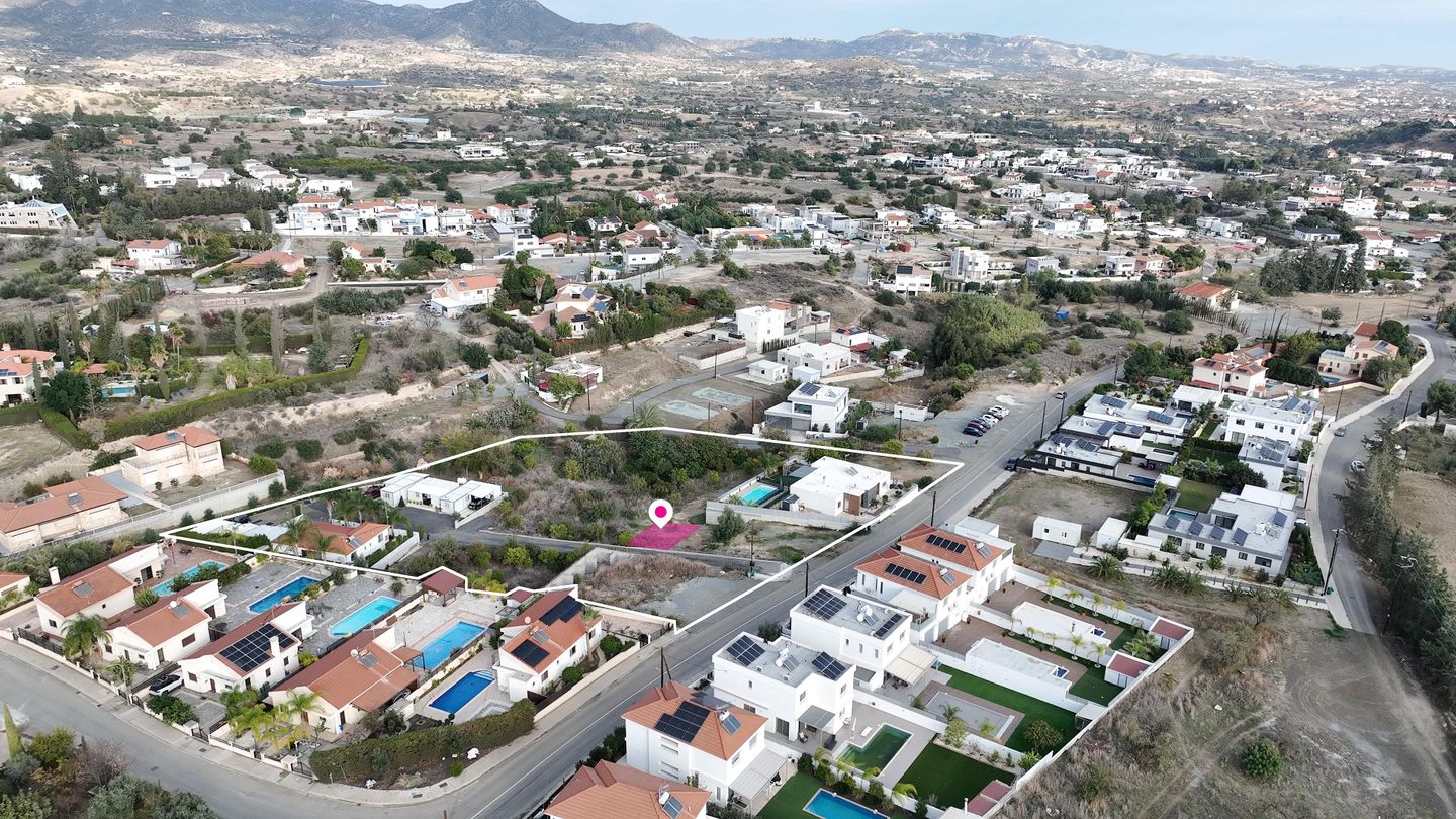 Distributed share of a Residential Field in Parekklisia, Limassol – id S7145