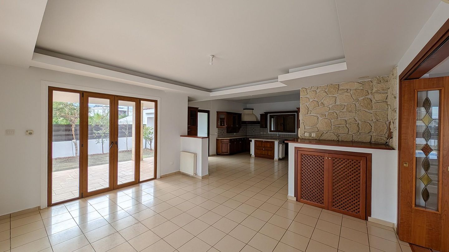 Luxurious Mansion in Agios Georgios, Latsia, Nicosia – id S5221