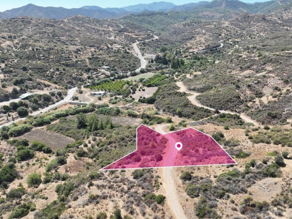 Residential Field in Kato Pyrgos, Nicosia – id S44765