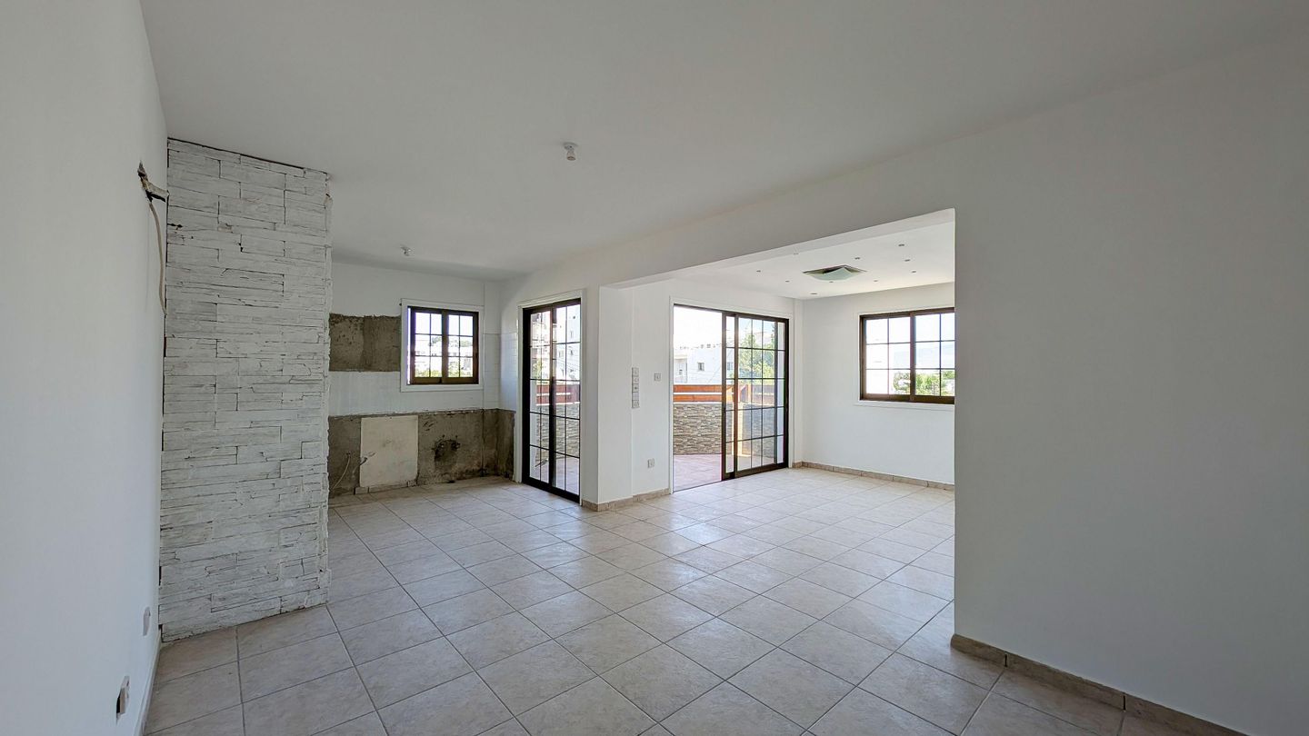 Three-Bedroom Apartment in Panagia, Nicosia – id S33366