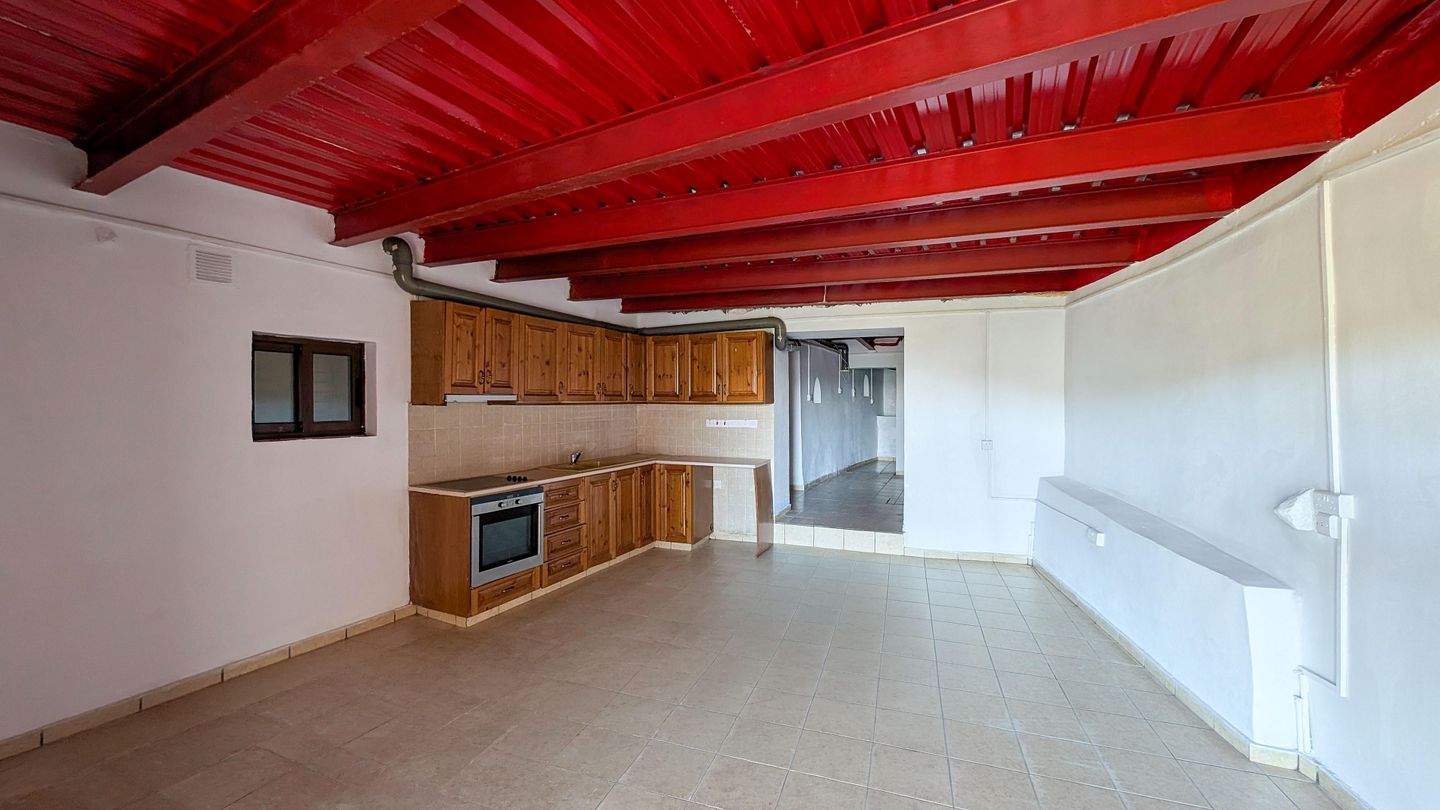 Three-Bedroom House in Agros, Limassol – id S31647