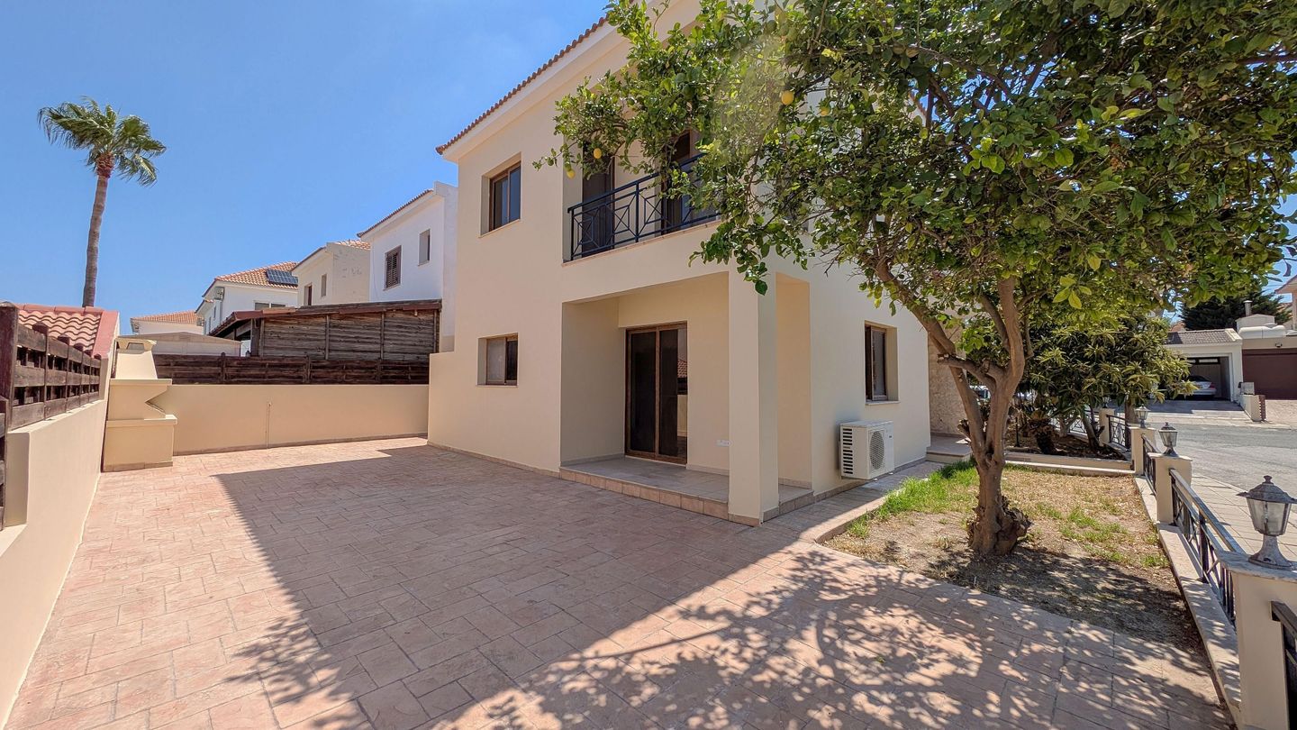 Four-Bedroom House in Aradippou, Larnaca – id S3834
