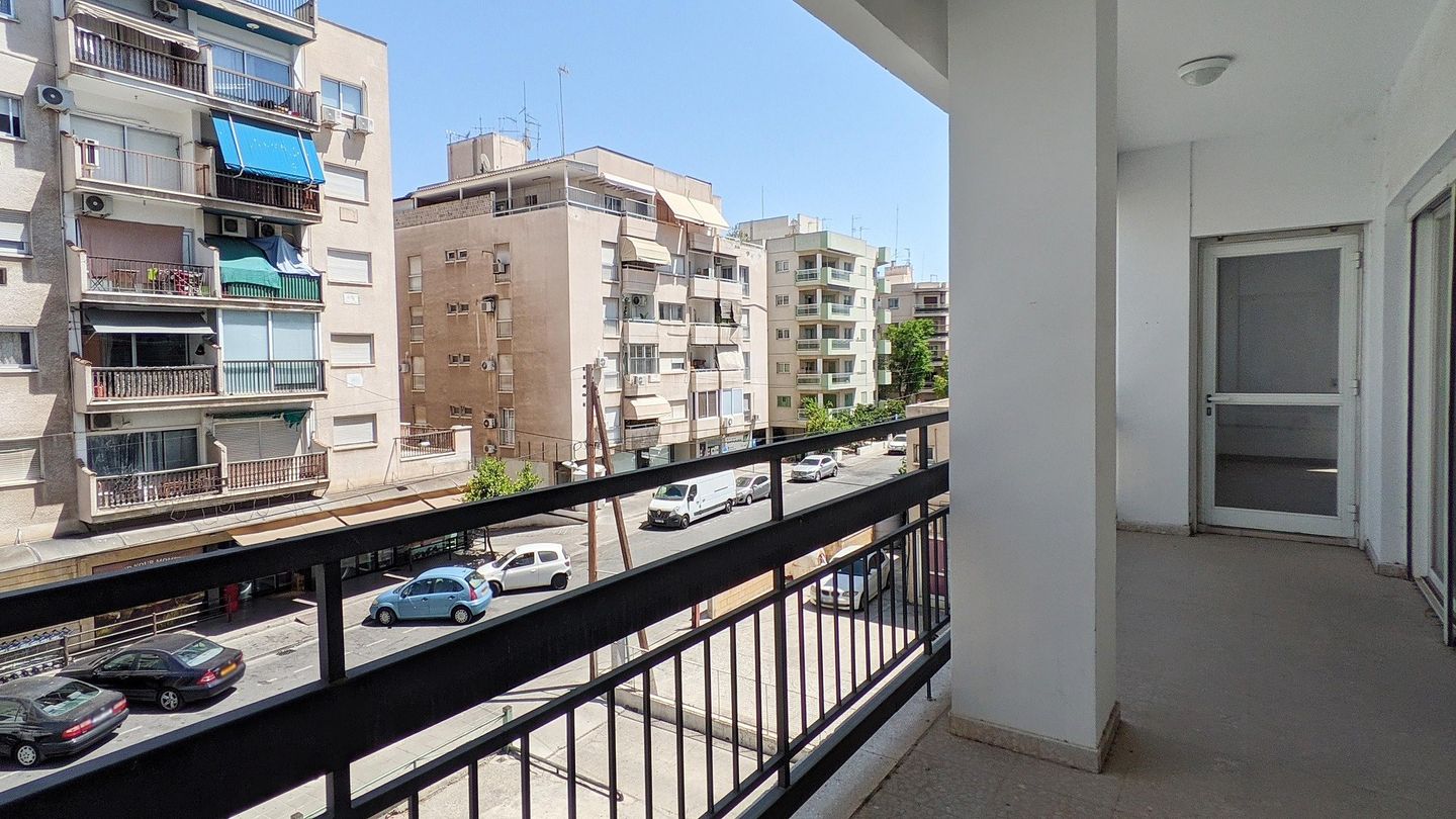 Office Unit in Agioi Omologites, Nicosia – id S44909