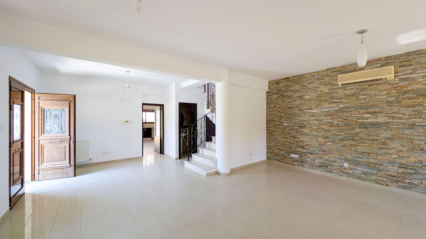 Four-Bedroom House in Aradippou, Larnaca – id S3834