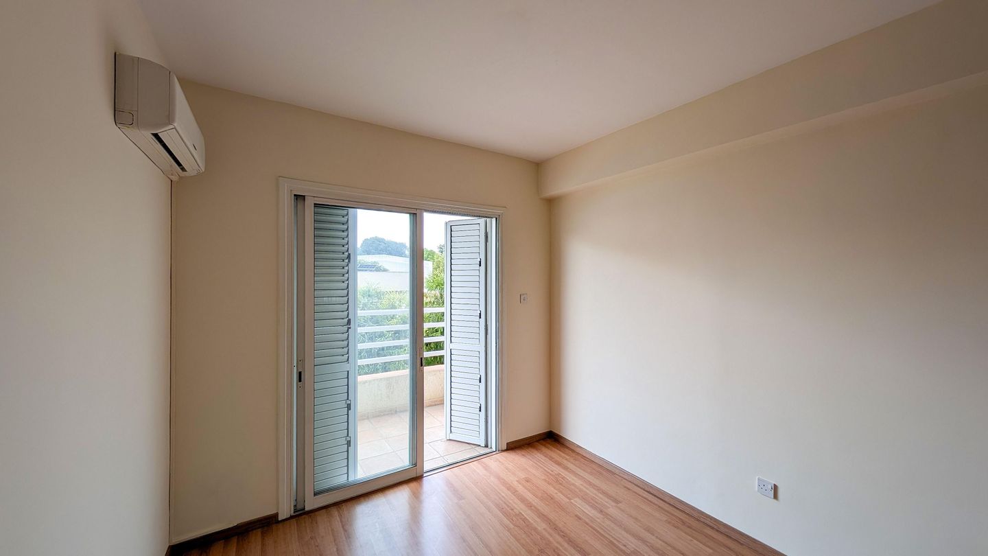 Three-bedroom Apartment in Chryseleousa, Strovolos, Nicosia – id S41473