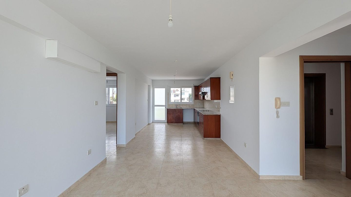 Investment Opportunity: Three-Storey Residential Building with 4 Apartments in Kiti, Larnaca – id S2845