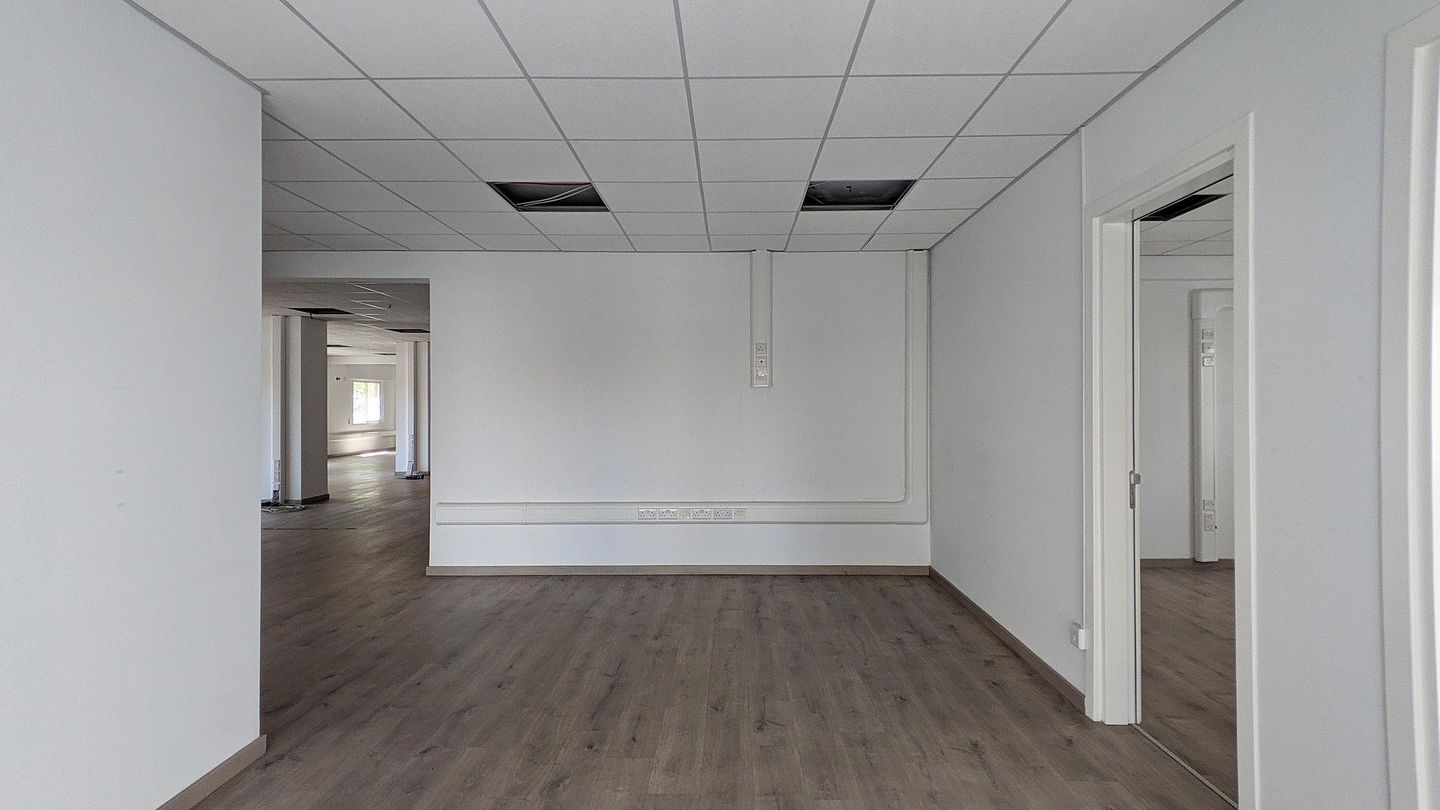 Office Unit in Agioi Omologites, Nicosia – id S44909