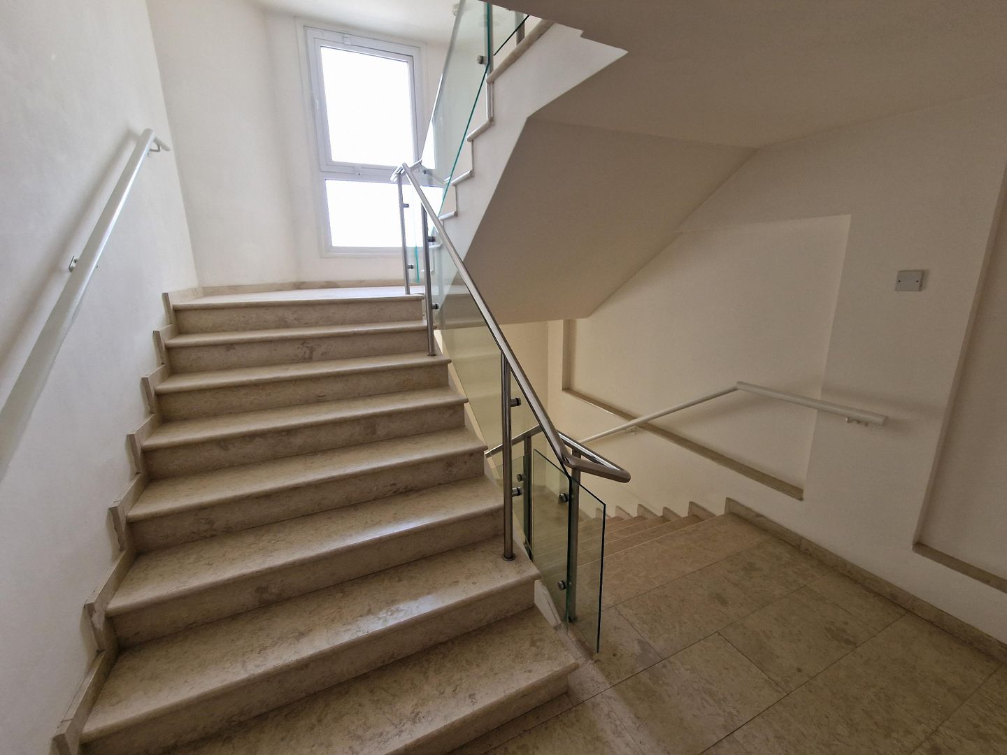 Two Full-Floor Office Spaces in Engomi, Nicosia – id S44786