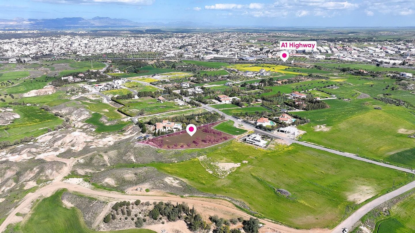 Residential Development Land in Latsia, Nicosia – id S46001