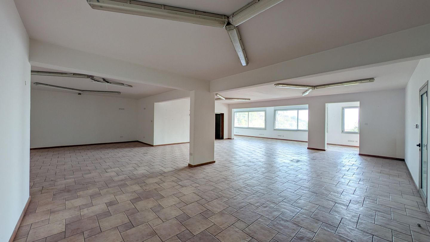 Spacious Two-Storey Home with Basement andamp; Workshop in Zoopigi, Limassol – id S45918