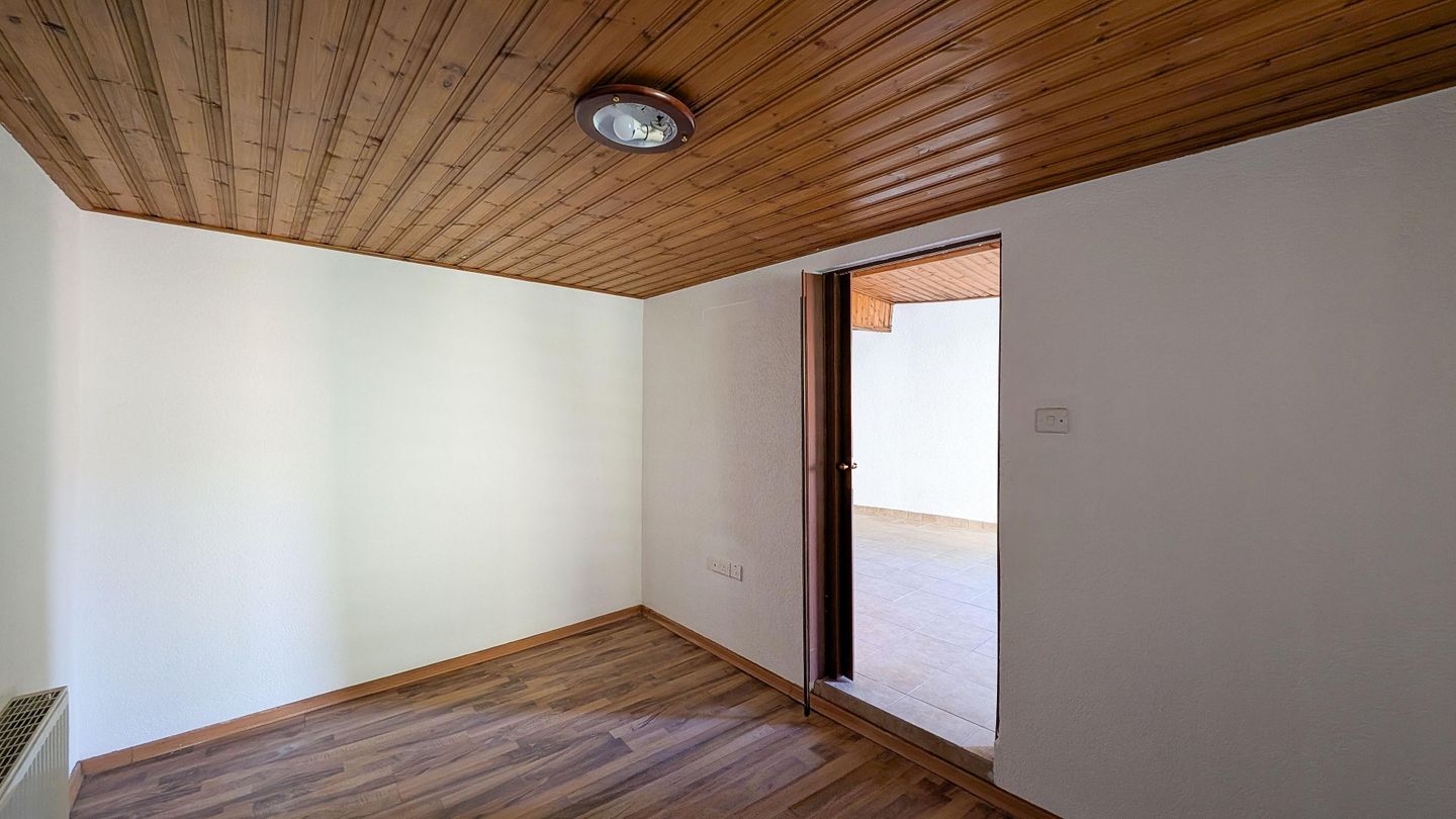 Three-Bedroom House in Agros, Limassol – id S31647