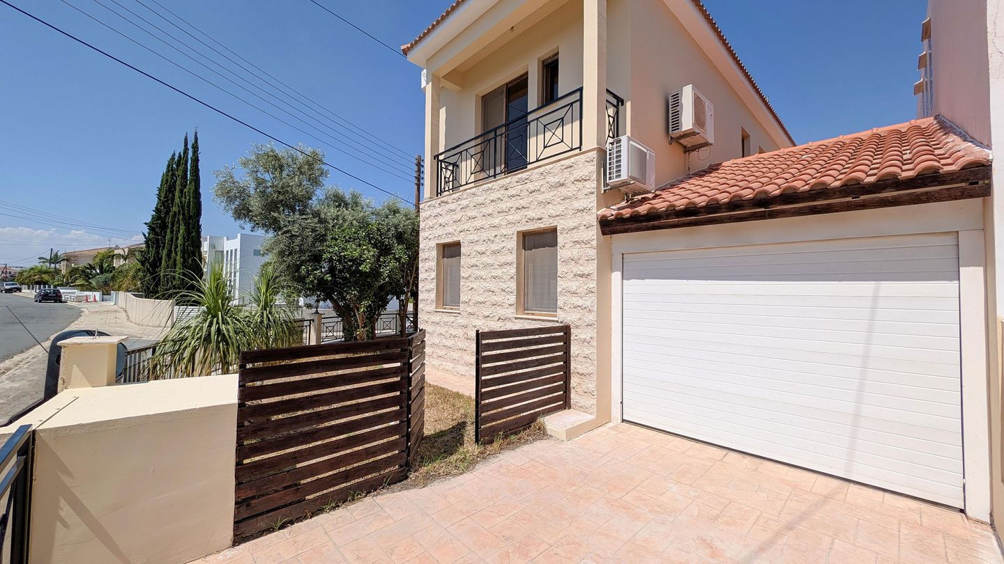Four-Bedroom House in Aradippou, Larnaca – id S3834