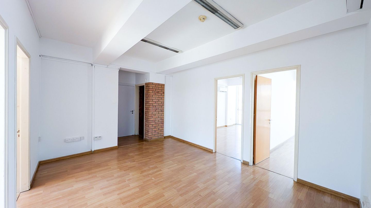 Yield Producing, Mixed-use commercial building in Acropoleos Avenue, Strovolos, Nicosia – id S46027