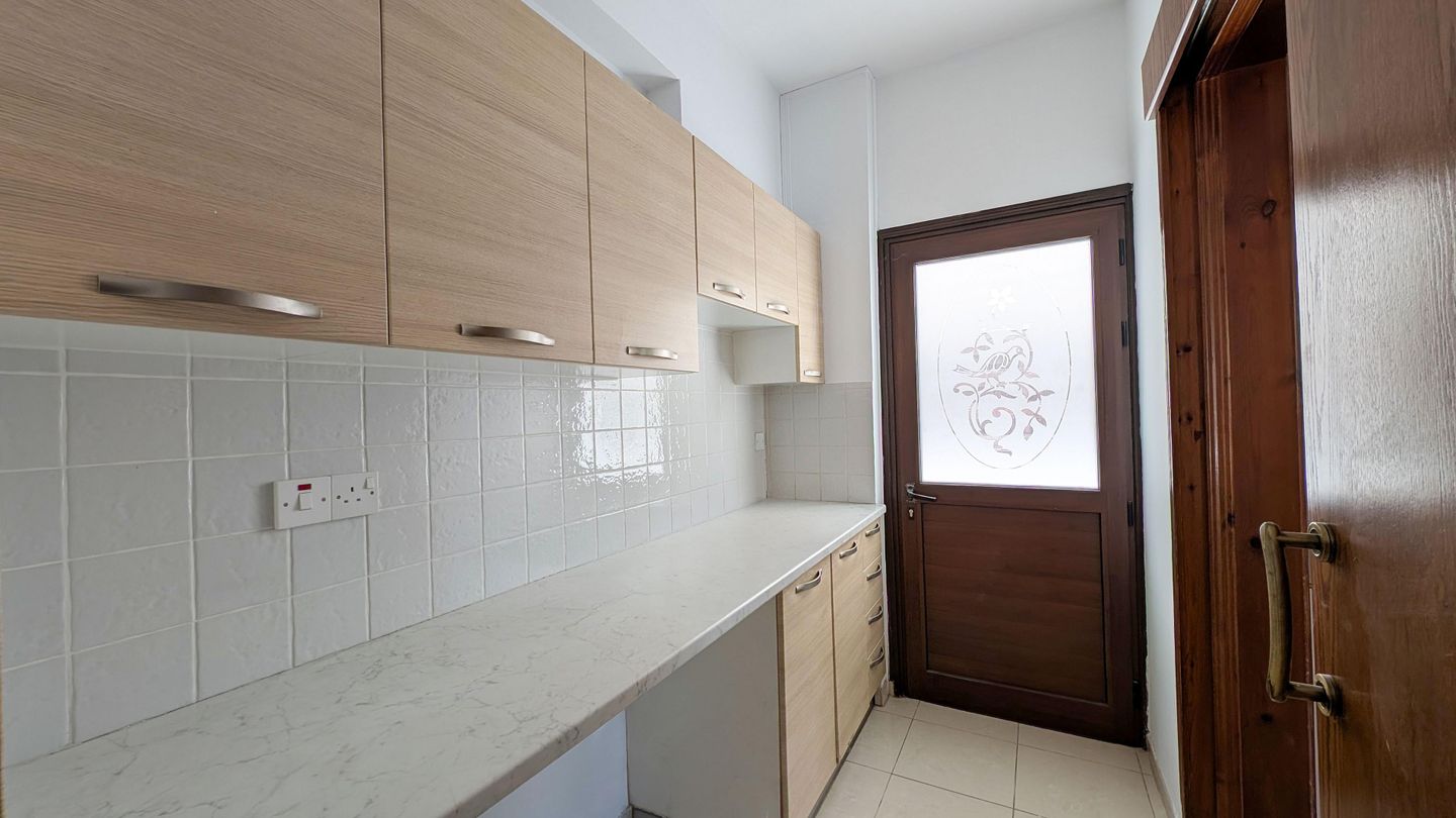 Three-Bedroom House with Attic in Agia Paraskevi, Lakatamia, Nicosia – id S32392
