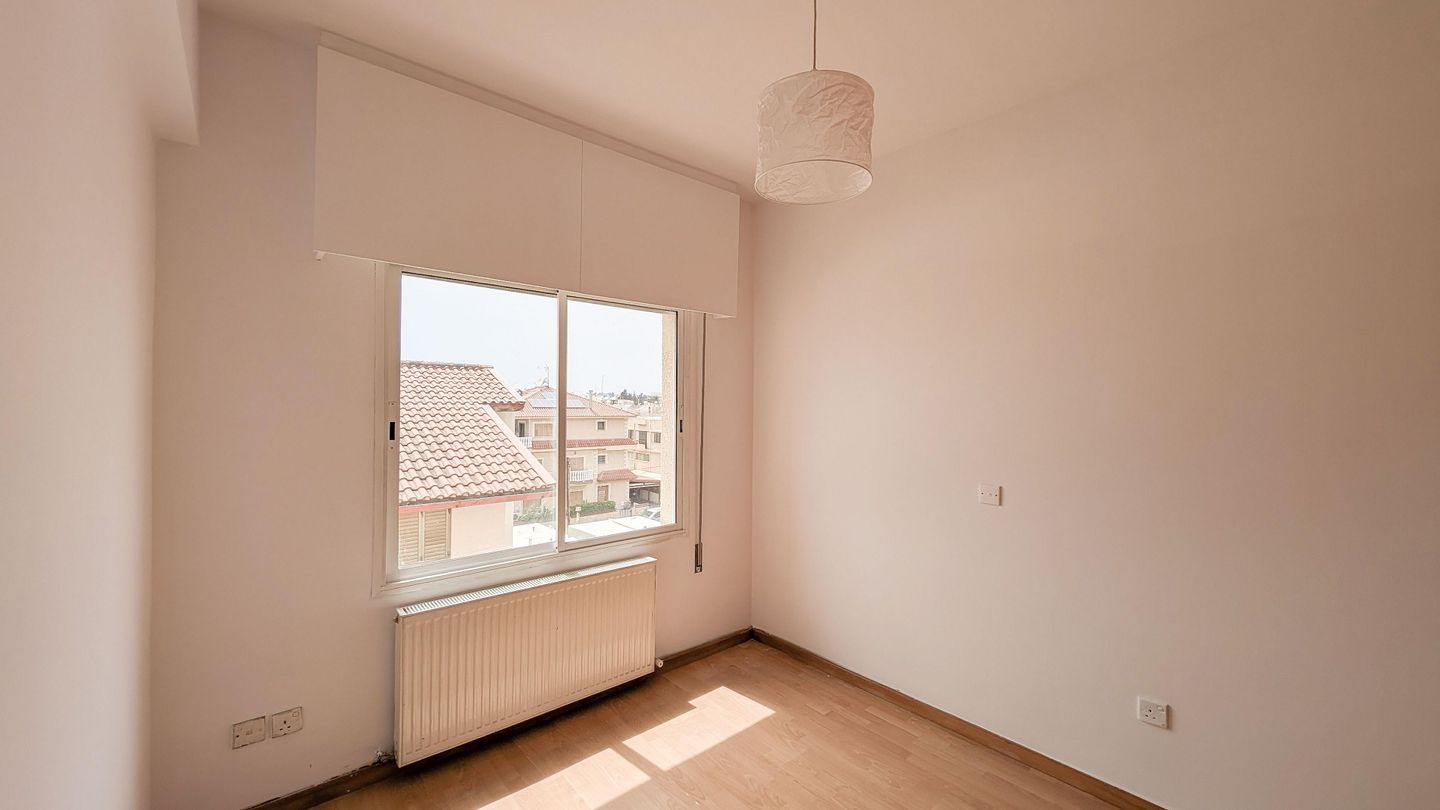 Three-Bedroom Apartment in Agios Spyridonas, Limassol – id S41598