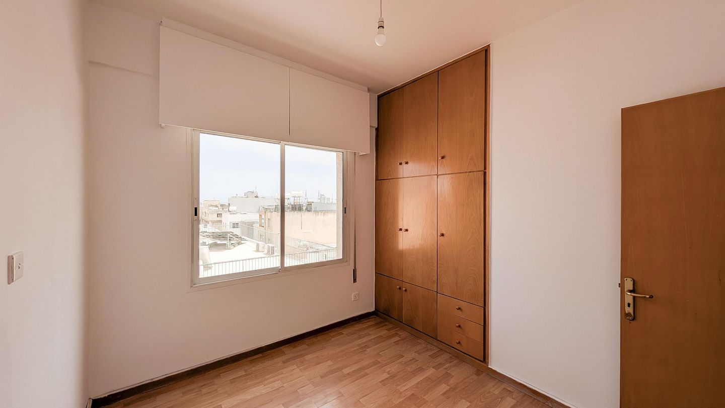 Three-Bedroom Apartment in Agios Spyridonas, Limassol – id S41598