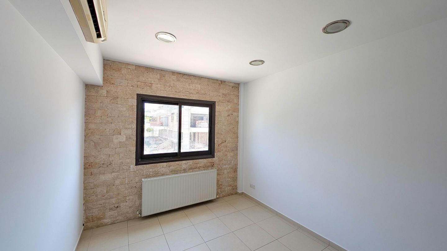 Three-Bedroom semi-detached house in Pera Chorio, Nicosia – id S41110