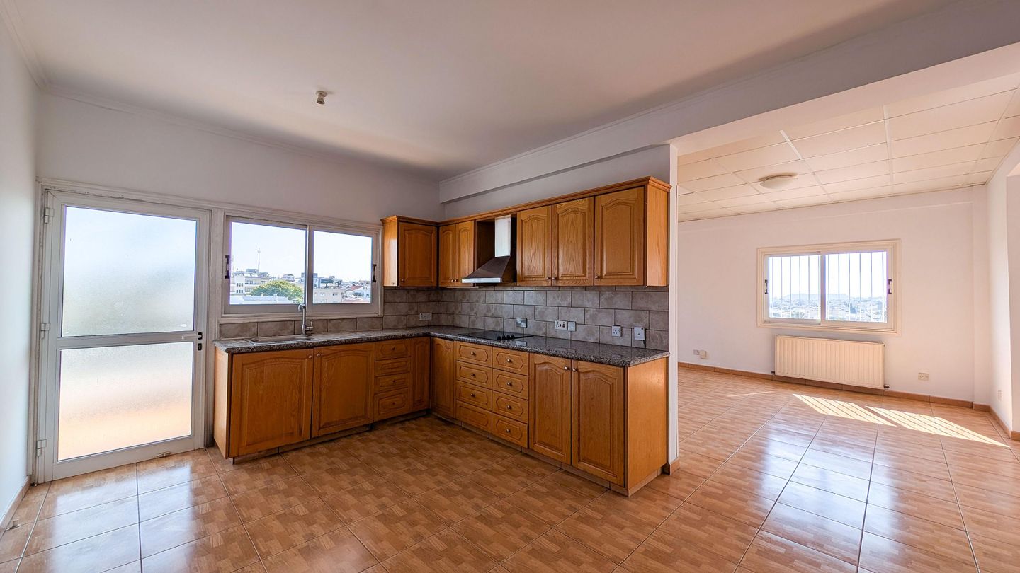 Top Floor Three-Bedroom apartment in Aglantzia, Nicosia – id S2843