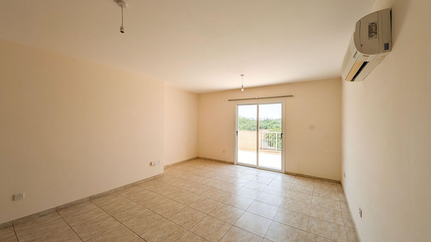 Three Bedroom Apartment in Kapparis, Paralimni, Ammochostos – id S45581