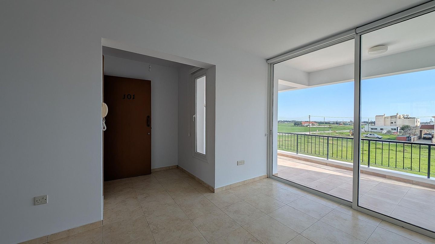 Investment Opportunity: Three-Storey Residential Building with 4 Apartments in Kiti, Larnaca – id S2845
