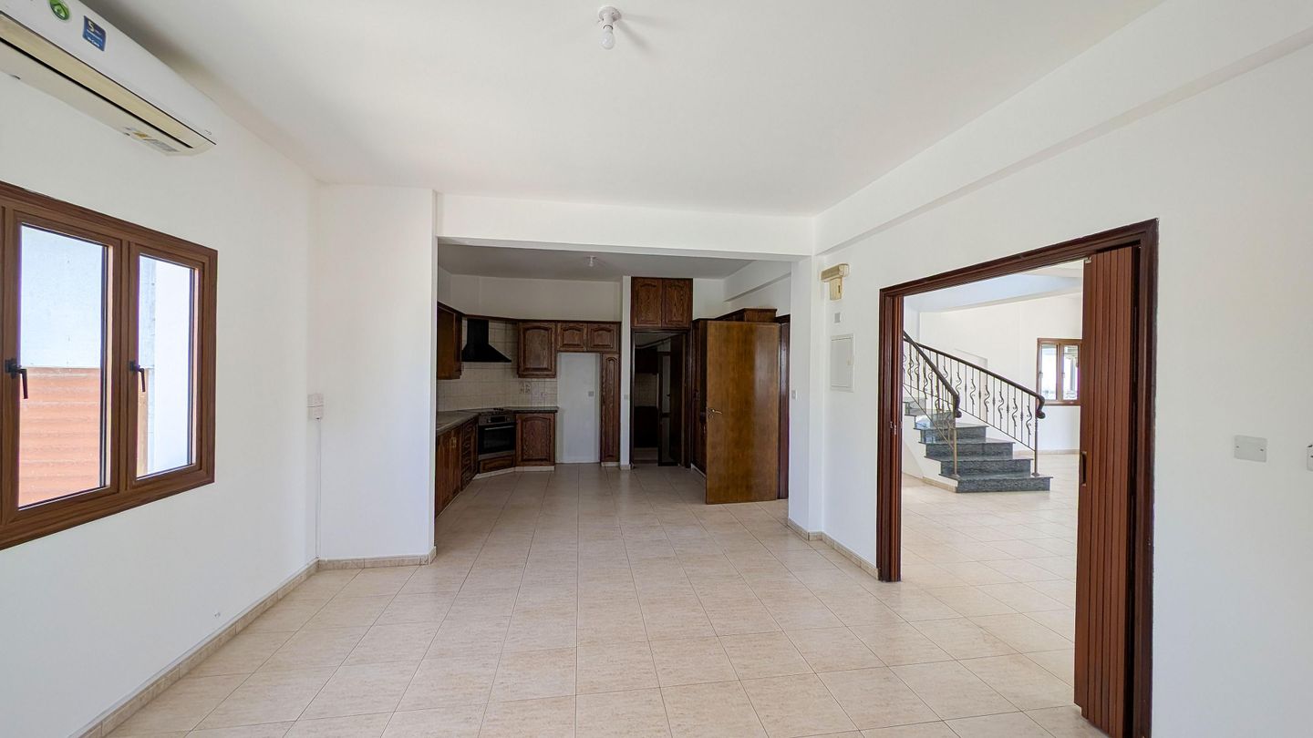 Detached Two Storey House in Aradippou, Larnaca – id S31886