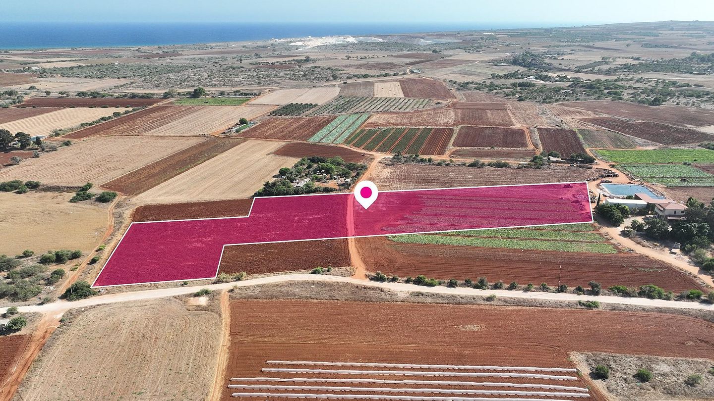 Touristic Field in Liopetri, Ammochostos – id S44329