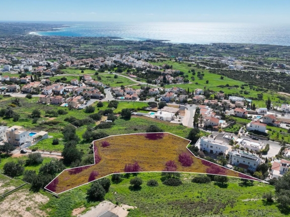 (Share) Residential field located in Pegeia, Paphos – id S6573